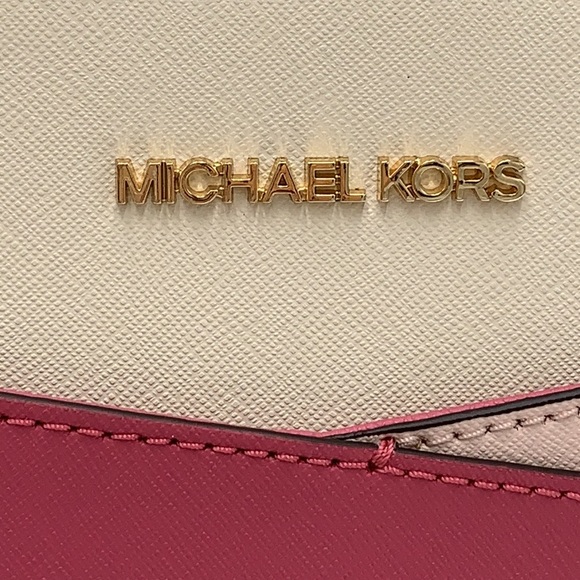 MICHAEL KORS
Jet Set Travel Medium Logo Dome Crossbody Bag ROSEWOOD MULT… - Picture 13 of 16